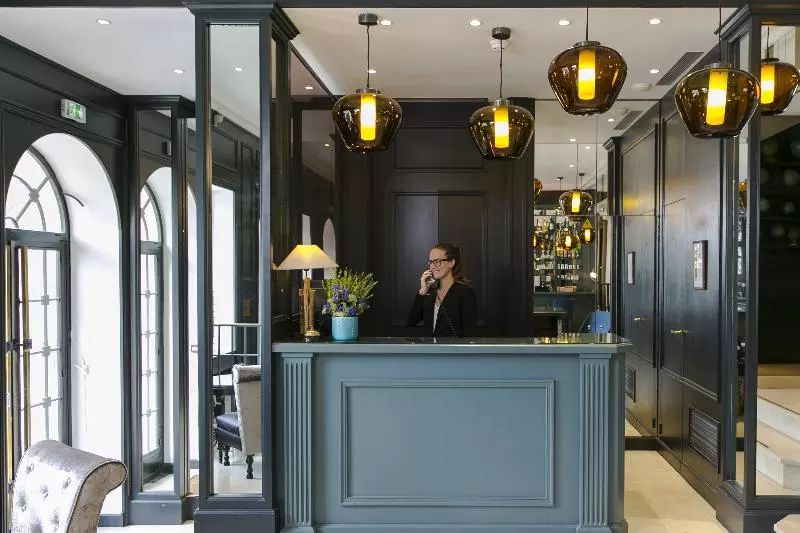 Fotos del hotel De Neuville Arc De Triomphe:  17