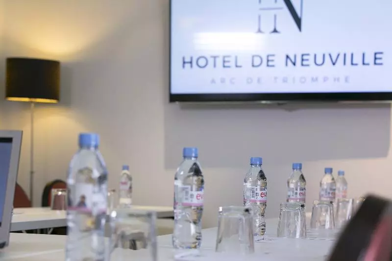 Fotos del hotel De Neuville Arc De Triomphe:  10