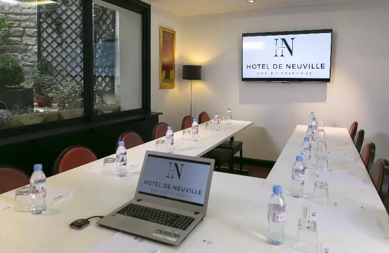 Fotos del hotel De Neuville Arc De Triomphe:  5