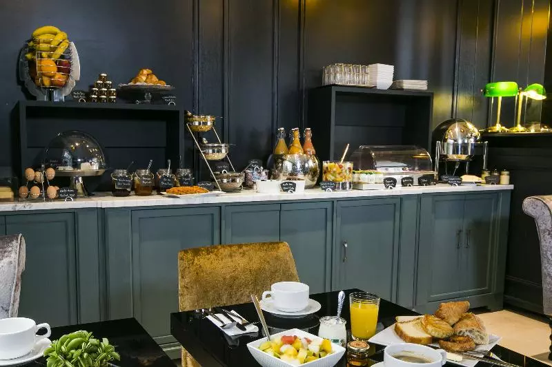 Fotos del hotel De Neuville Arc De Triomphe:  19