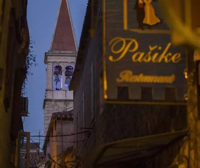 Fotos del hotel Pasike:  25