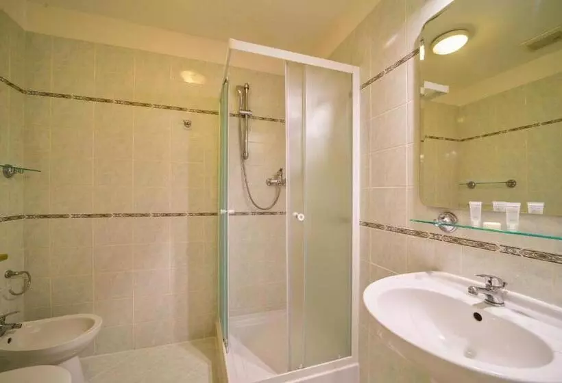 Fotos del hotel St George:  13