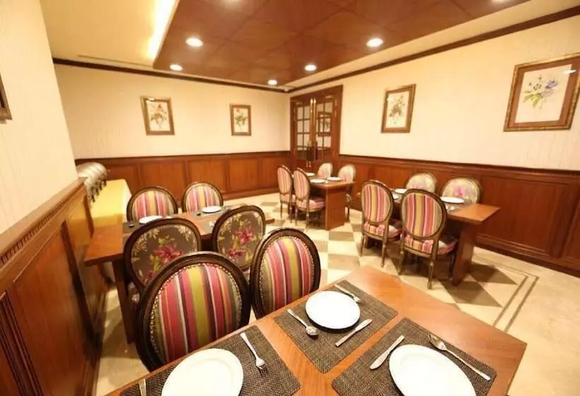 Fotos del hotel Clark International:  4