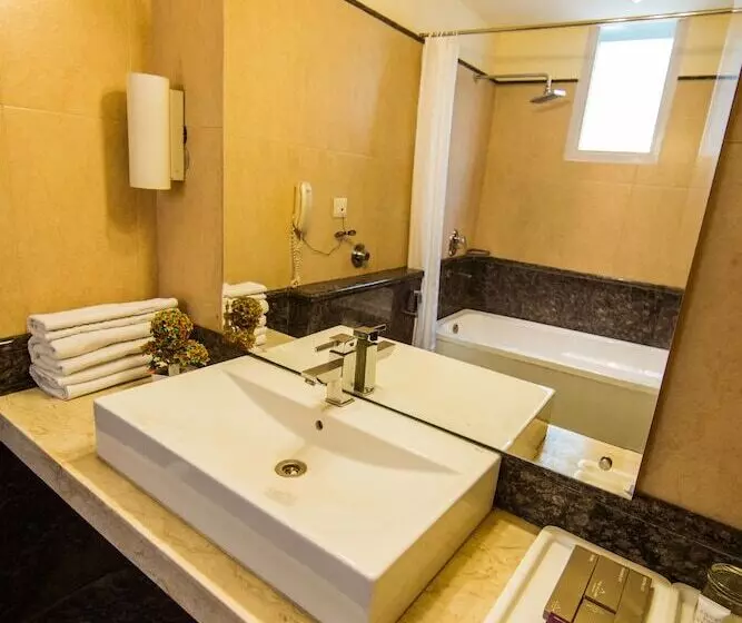 Fotos del hotel Clark International:  6