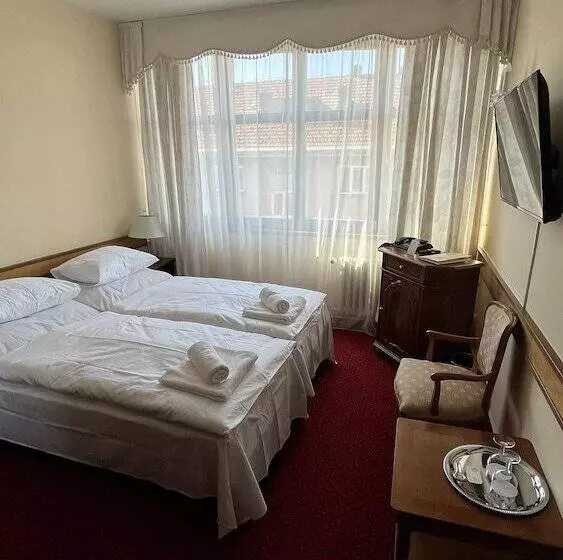 Fotos del hotel Louren:  13