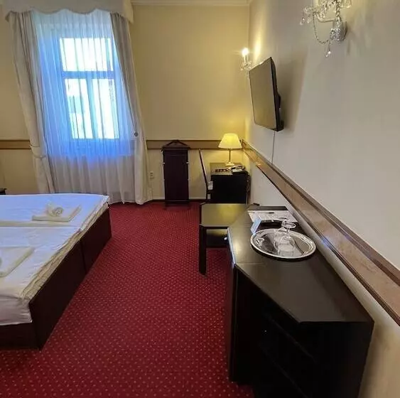 Fotos del hotel Louren:  15