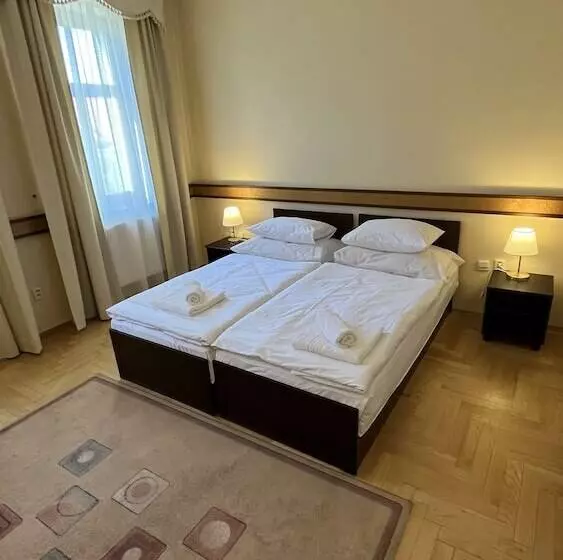 Fotos del hotel Louren:  18