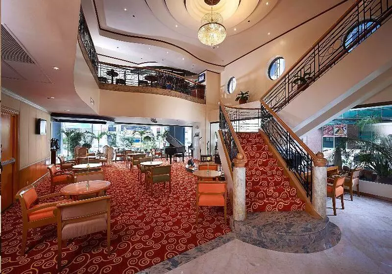 Fotos del hotel Berjaya Makati:  4