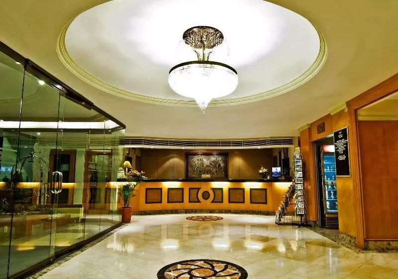 Fotos del hotel Berjaya Makati:  13