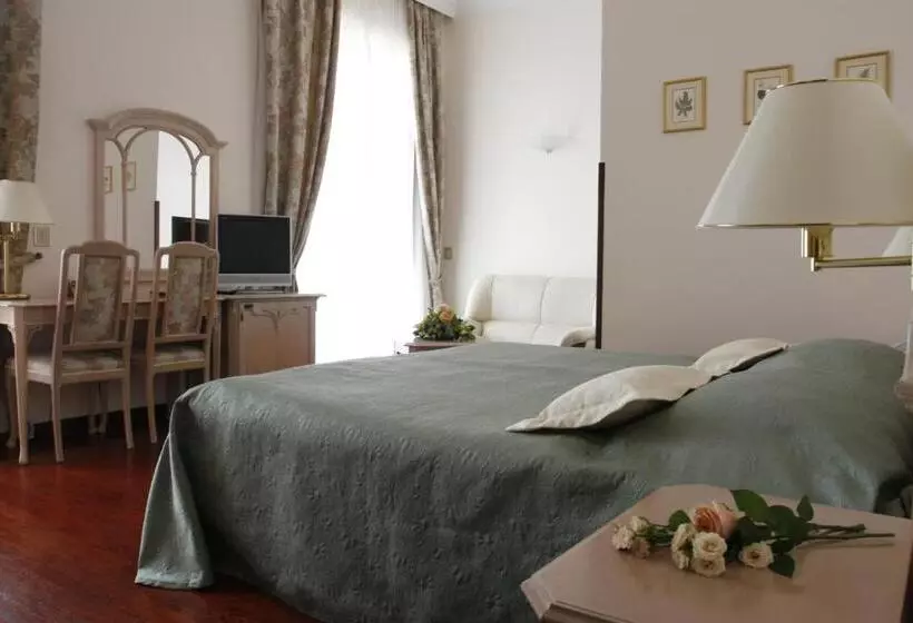 Fotos del hotel Mozart:  17