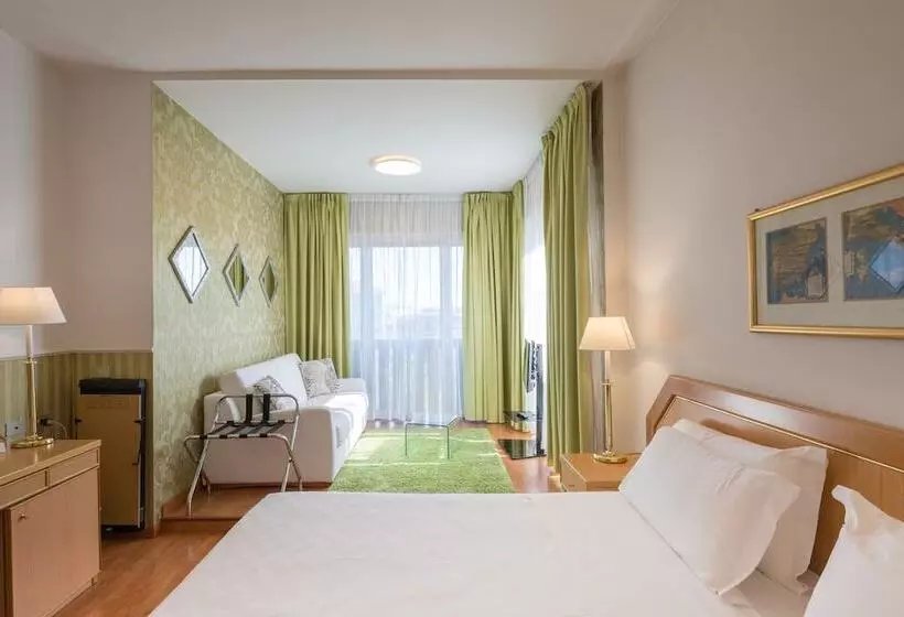 Fotos del hotel Nasco:  24