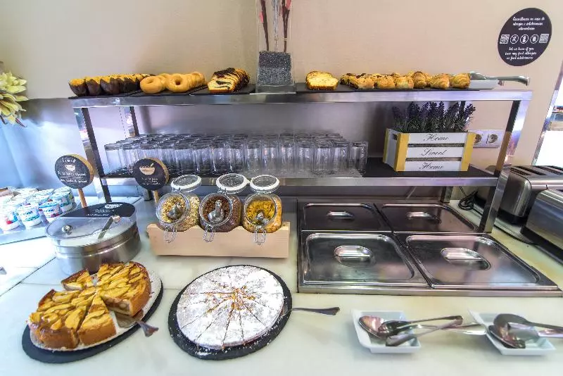 Fotos del hotel Petit Palace Marques Santa Ana:  17