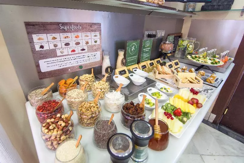 Fotos del hotel Petit Palace Marques Santa Ana:  11