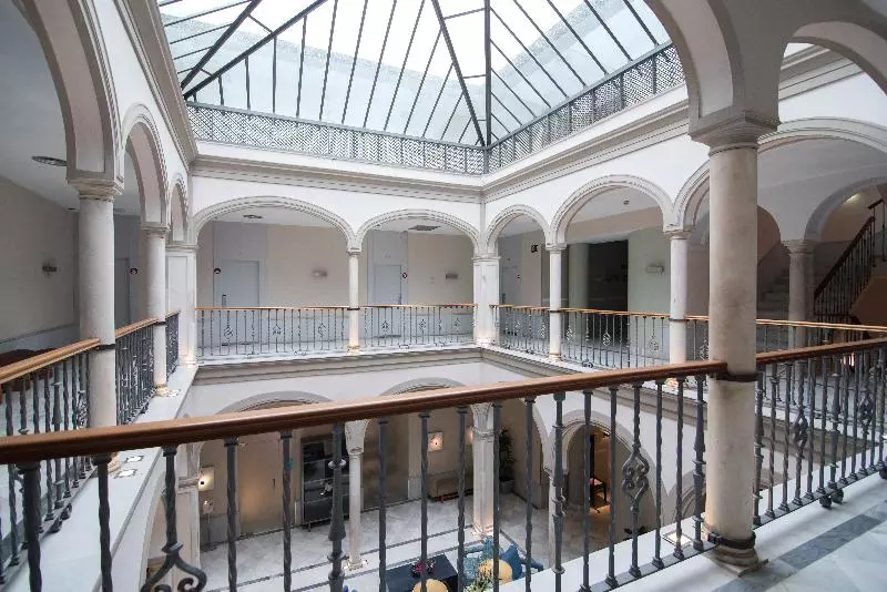 Fotos del hotel Petit Palace Marques Santa Ana:  10