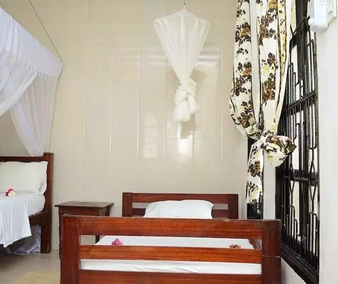 Fotos del hotel Kigwedeni Villas:  18