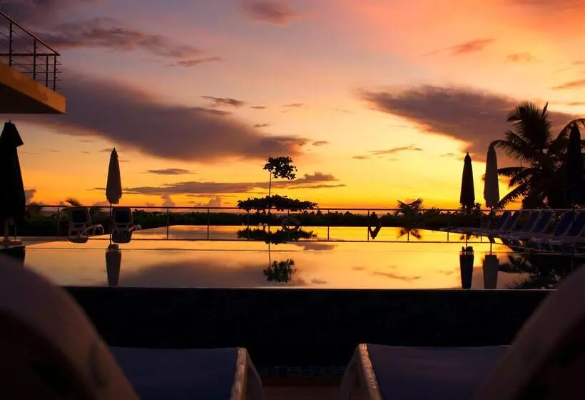 Fotos del hotel Acajou Beach Resort:  17