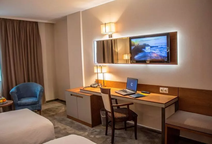 Fotos del hotel Golden Tulip Varna:  13