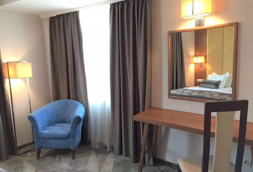 Fotos del hotel Golden Tulip Varna:  18