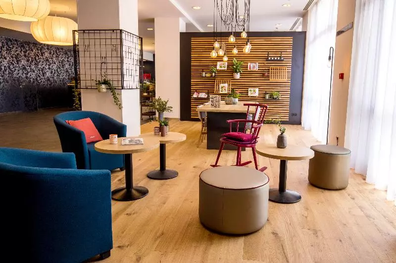 Fotos del hotel Vienna House Easy Airport Bucharest:  5