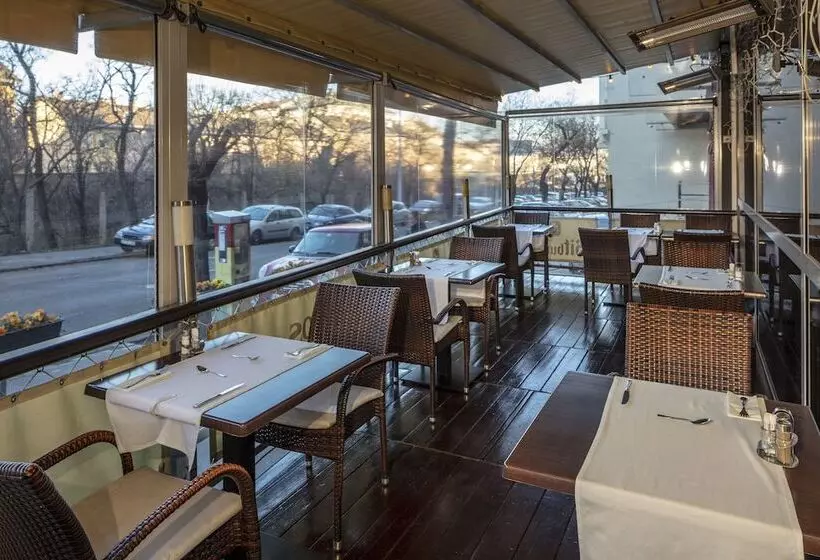 Fotos del hotel Charles:  8