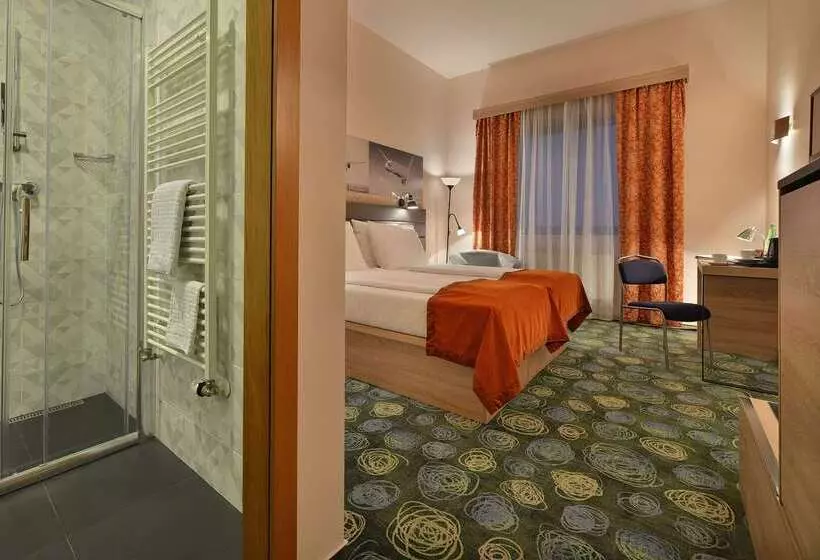 Fotos del hotel Ramada Airport  Prague:  23