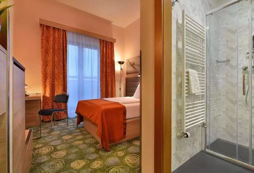Fotos del hotel Ramada Airport  Prague:  20