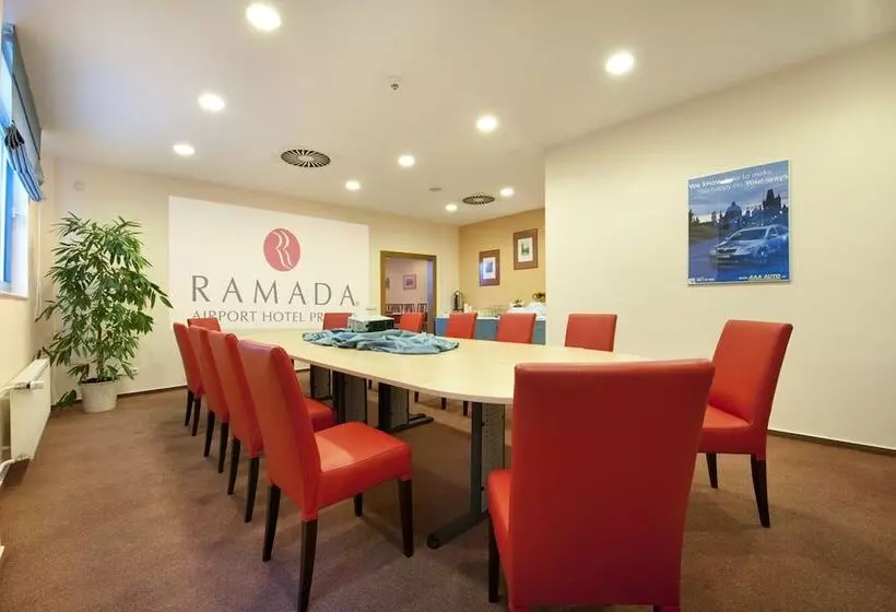 Fotos del hotel Ramada Airport  Prague:  14