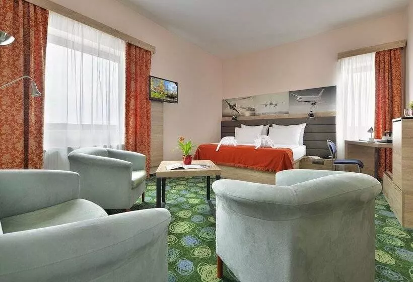 Fotos del hotel Ramada Airport  Prague:  24
