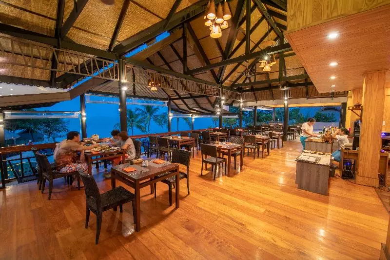 Fotos del hotel Coral Cliff Beach Resort Samui:  4