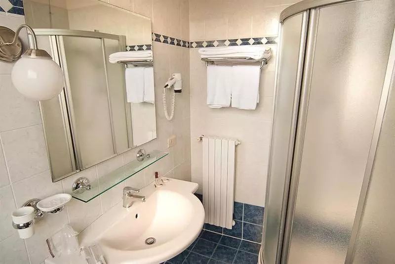 Fotos del hotel Leonardo Da Vinci:  6