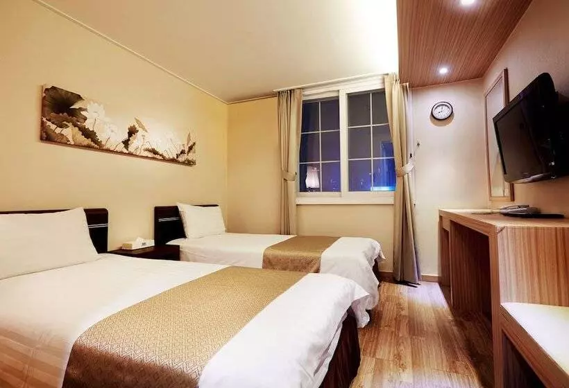 Fotos del hotel Uljiro Coop Residence Dongdaemun:  2