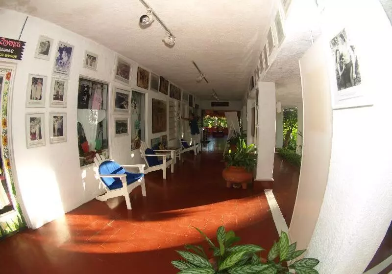 Fotos del hotel Los Flamingos:  3