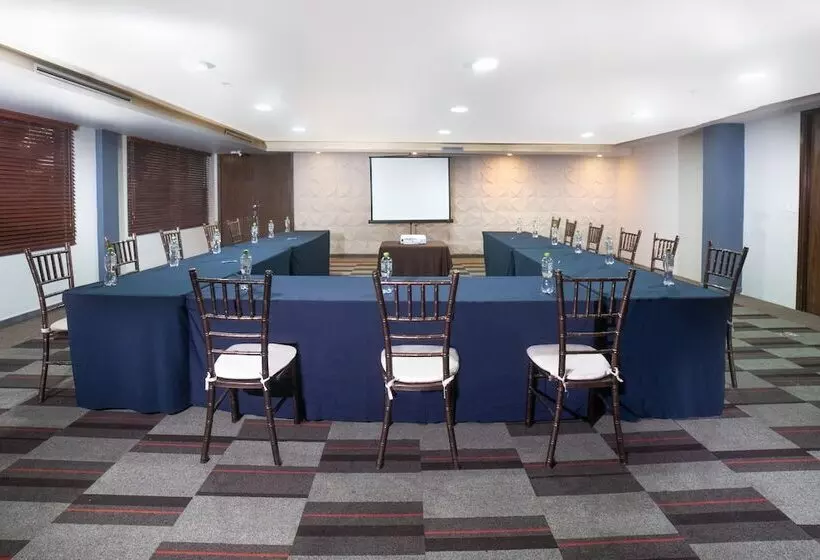 Fotos del hotel Four Points By Sheraton Saltillo:  6