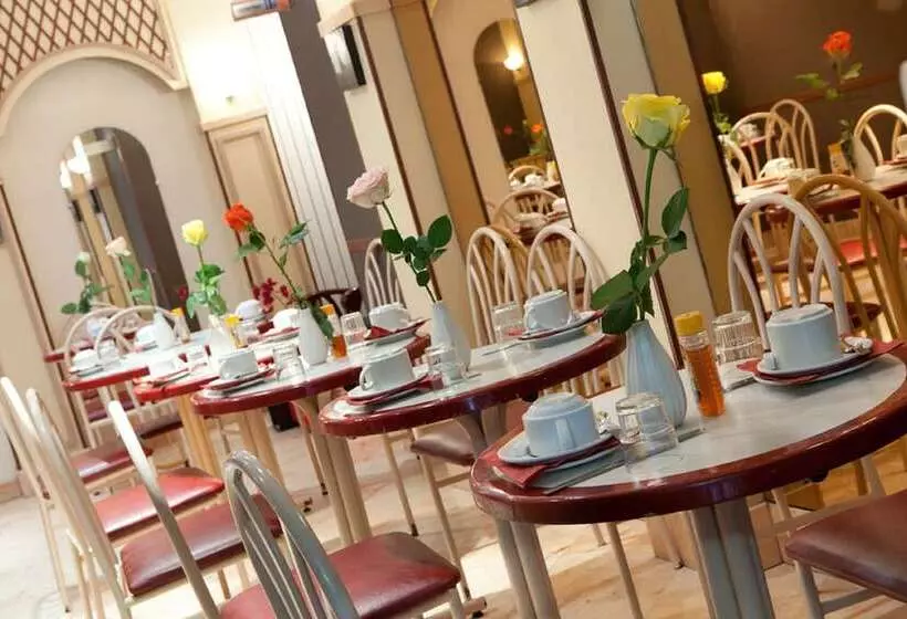 Fotos del hotel Grand Hôtel De Paris:  2