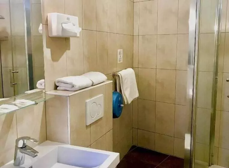 Fotos del hotel Grand Hôtel De Paris:  8