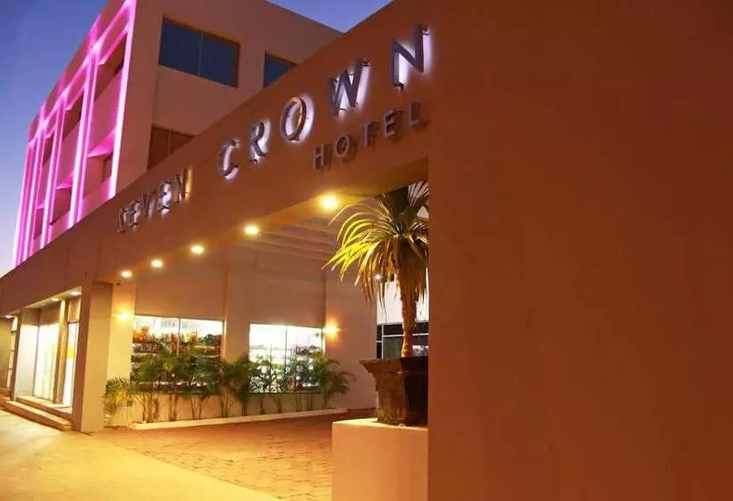 Fotos del hotel Seven Crown Express & Suites:  11