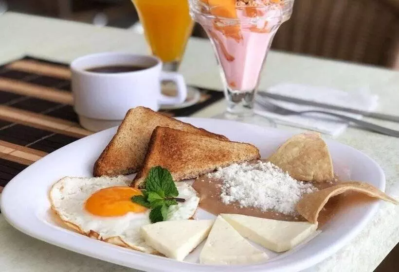 Fotos del hotel Seven Crown Express & Suites:  5