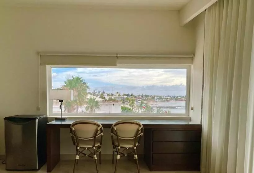 Fotos del hotel Seven Crown La Paz Malecon:  14