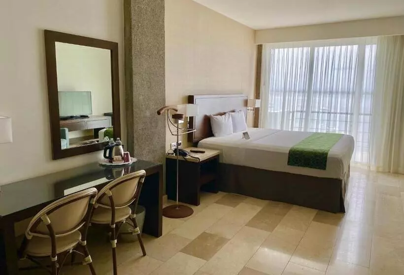 Fotos del hotel Seven Crown La Paz Malecon:  2