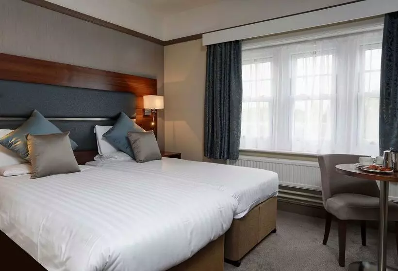 Fotos del hotel Best Western Chilworth Manor:  25