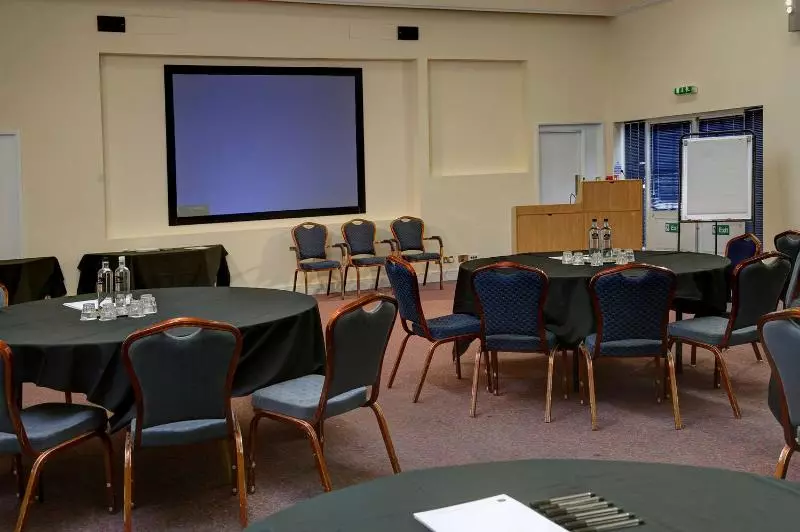 Fotos del hotel Best Western Chilworth Manor:  18