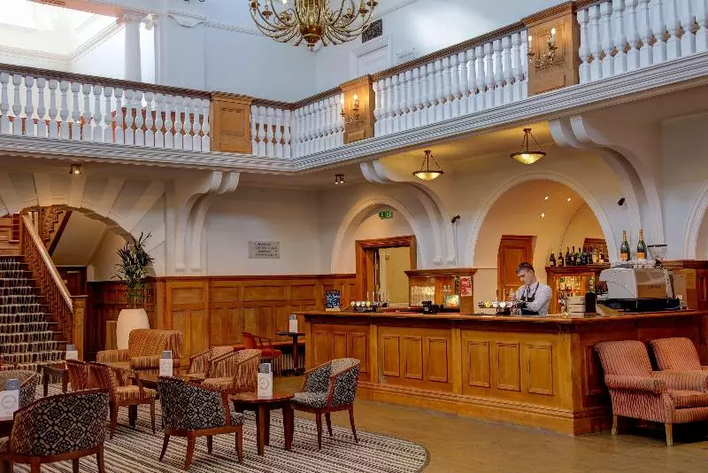 Fotos del hotel Best Western Chilworth Manor:  9