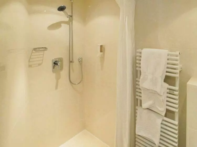 Fotos del hotel Kraft München:  11