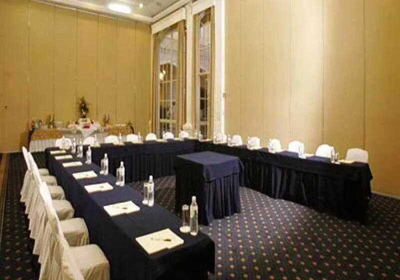 Fotos del hotel Plaza Camelinas:  4