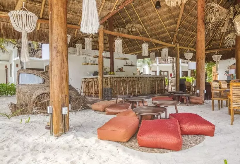 Fotos del hotel Selina Tulum:  4