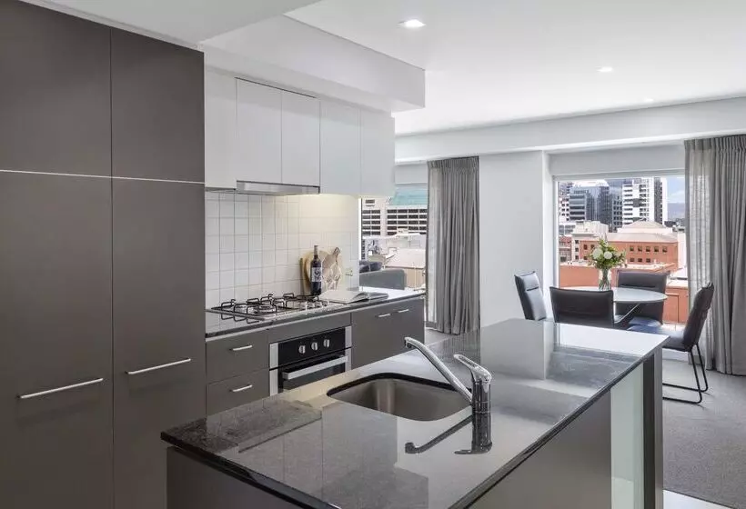 Fotos del hotel Oaks Adelaide Embassy Suites:  39