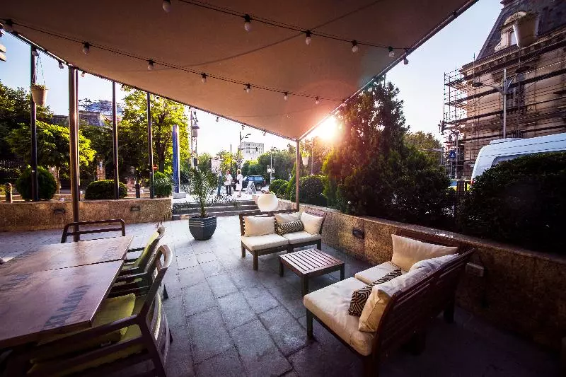 Fotos del hotel Golden Tulip Victoria Bucharest:  6