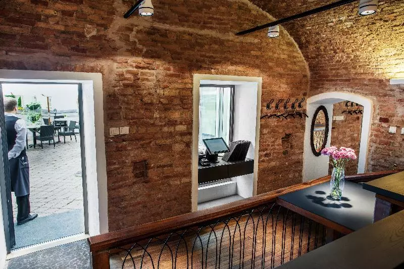 Fotos del hotel Mabre Residence:  11