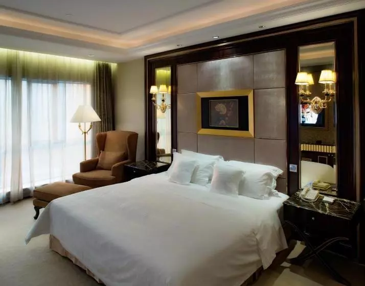 Fotos del hotel President:  17