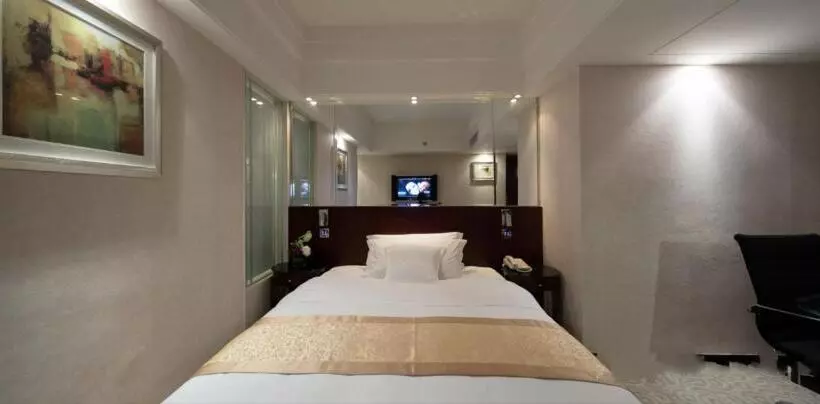 Fotos del hotel President:  9